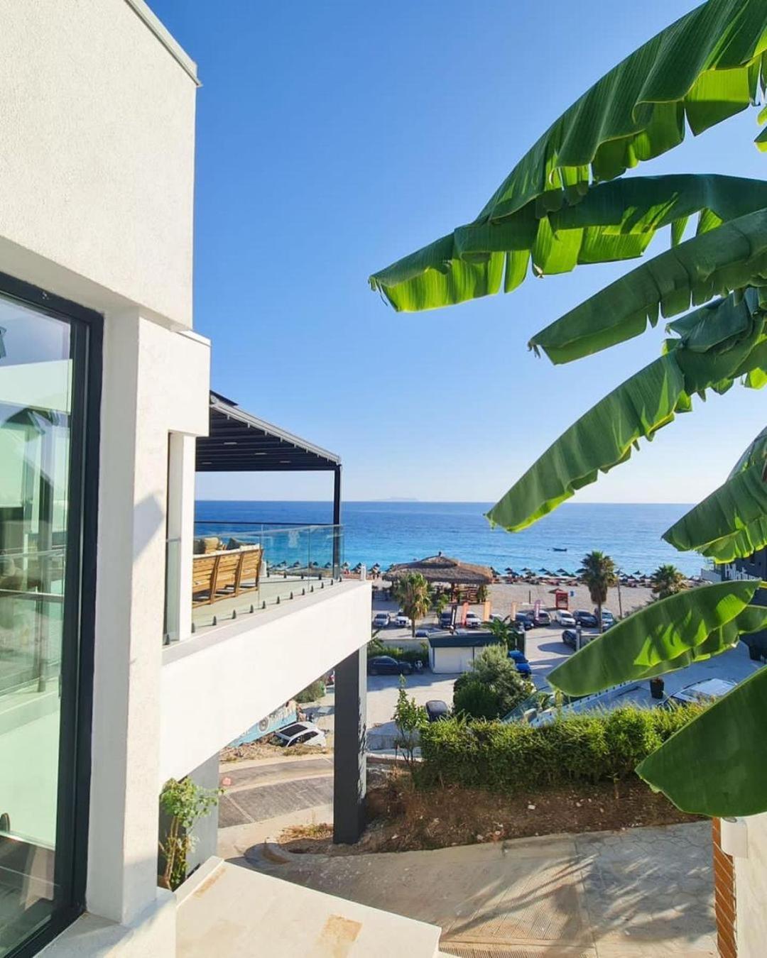 Palladium Beach Hotel- Private Beach Included Dhërmi Kültér fotó