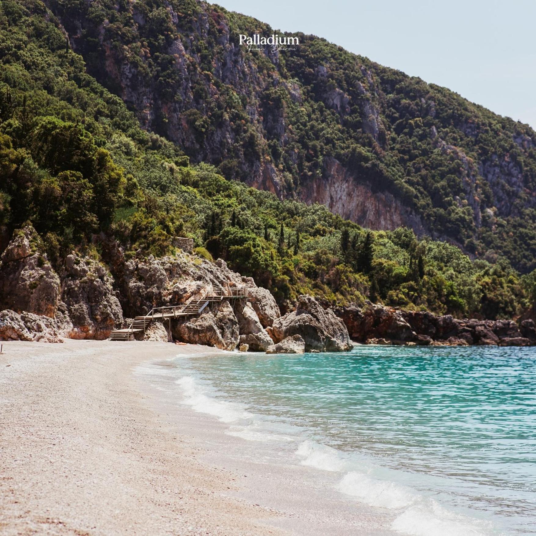 Palladium Beach Hotel- Private Beach Included Dhërmi Kültér fotó