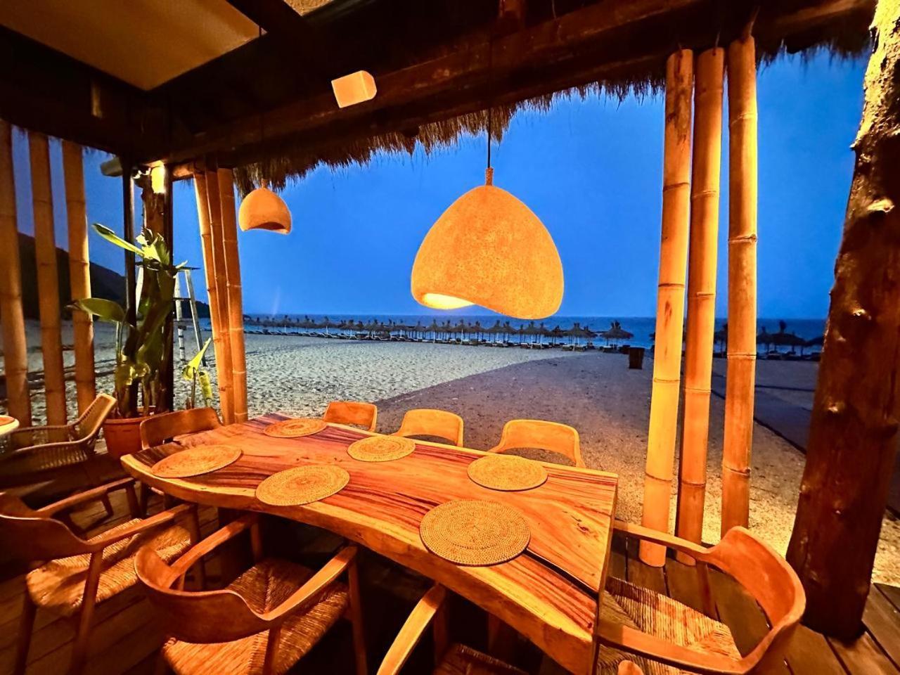 Palladium Beach Hotel- Private Beach Included Dhërmi Kültér fotó